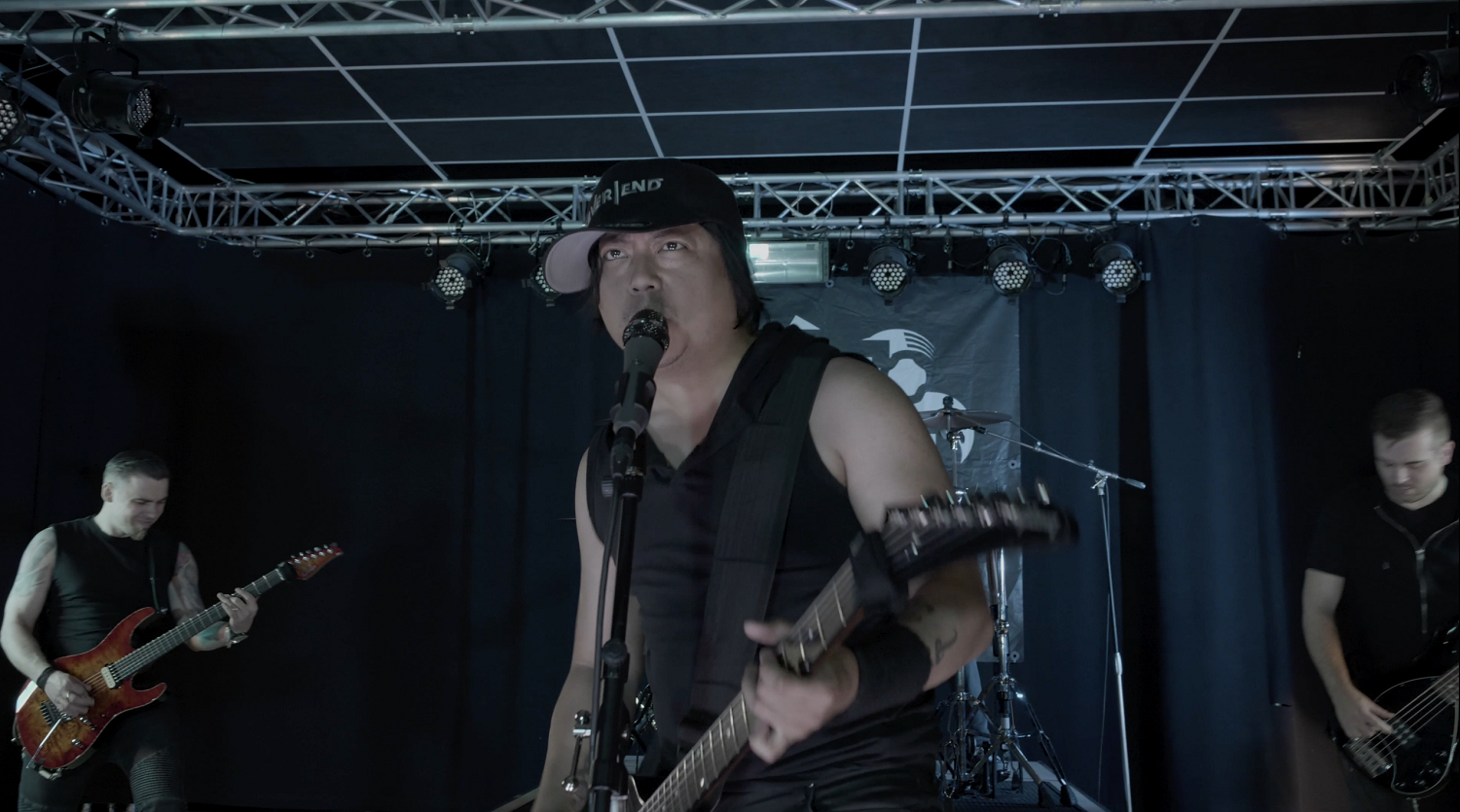 Silver End Videoscreenshots 19 (1)