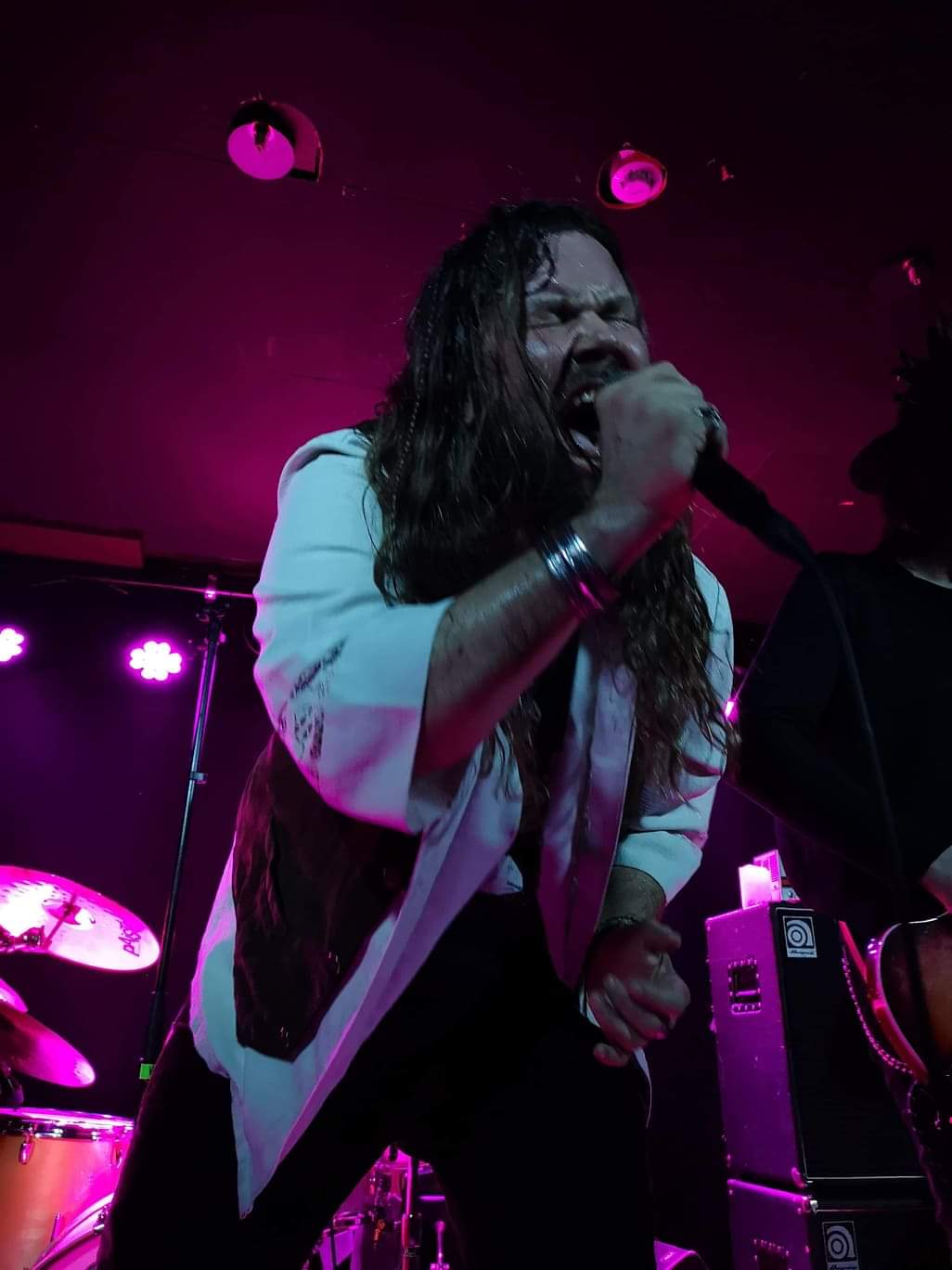 1 Molten Gold   Abraxas D'ruckus, Vocals. Photo By Rune Olsen
